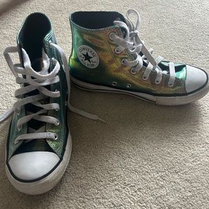 Kids converse